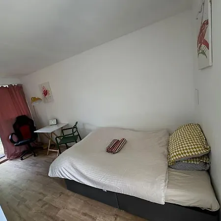 Flat, Parking, Filton * Bristol